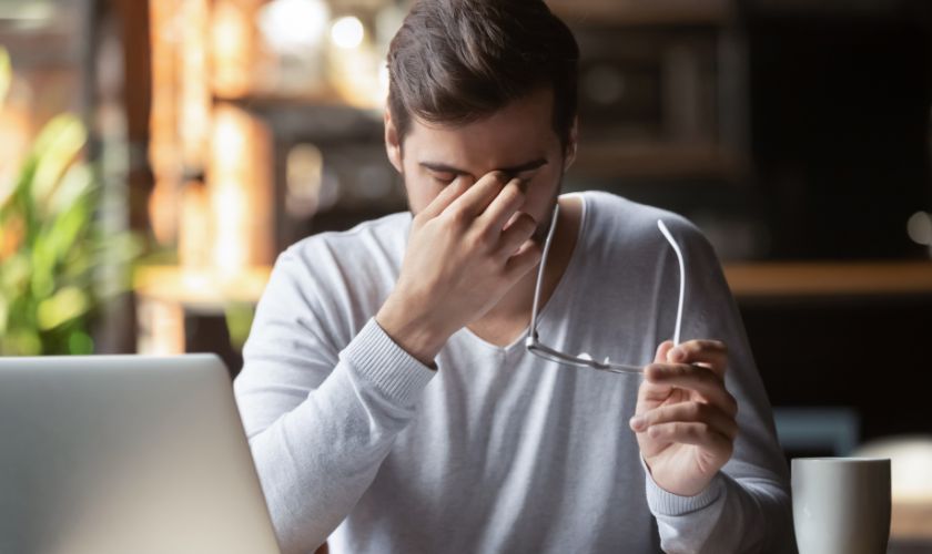 Symptoms Of Dry Eye Syndrome - Heights Eye Studio - Optometrist in Houston Heights