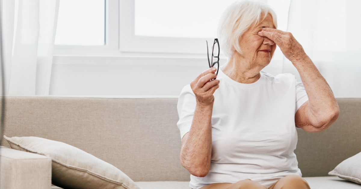 what are the causes of cataracts